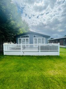 Picture of Sutton Lodge with Hot Tub