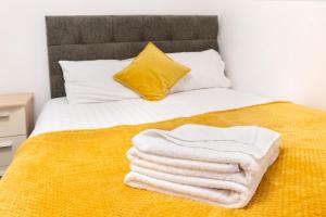 Modern apartment close to city centre with parking Accommodation image 2 Modern apartment close to city centre with parking image two