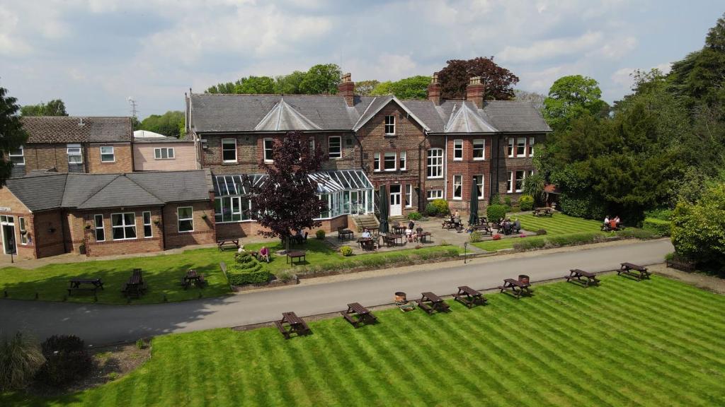 Burn Hall Hotel Accommodation image 1 Burn Hall Hotel image one
