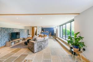 Eldwick Villa Accommodation image 2 Eldwick Villa image two