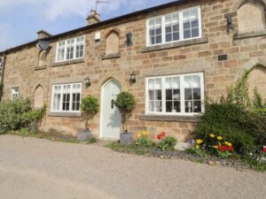Harrogate Holiday Lets & Cottages - Pricing & Availability Page image 6 Picture of Foxy Cottage