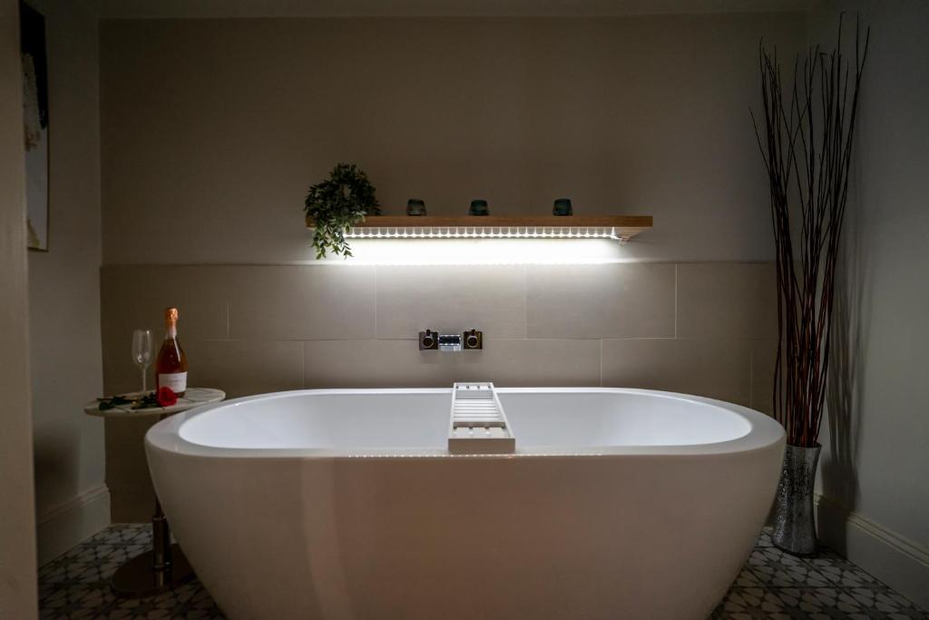 The Retreat at Dukes Townhouse image one