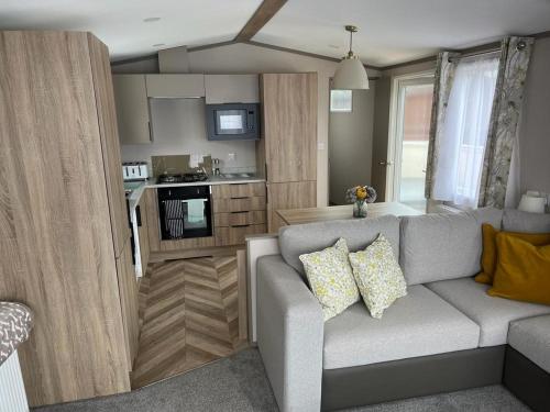 Lazy Bunny Lodge with Hot Tub Accommodation image 3 Lazy Bunny Lodge with Hot Tub image three