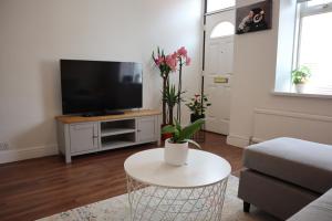 Modern 3-bedrooms house with 6 guests Accommodation image 2 Modern 3-bedrooms house with 6 guests image two