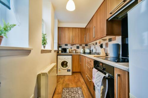 Florence Apartment - FREE PARKING Accommodation image 3 Florence Apartment - FREE PARKING image three
