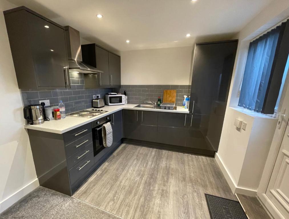 Modern Serviced Apartment - Near City Centre Accommodation image 1 Modern Serviced Apartment - Near City Centre image one