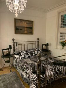 Apartments in Whitby - Prices & Bookings Page image 17 Picture of Central Whitby Seaglass studio