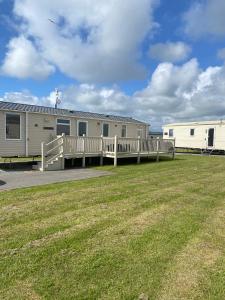 Bed & Breakfast Accommodation In Hull Page image 5 Picture of Cosy caravan