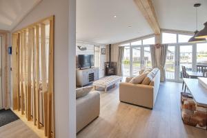 Host & Stay - Kittiwake Lodge Accommodation image 2 Host & Stay - Kittiwake Lodge image two