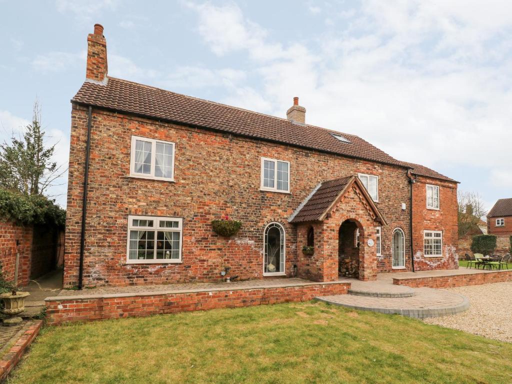Cobblers Cottage image one