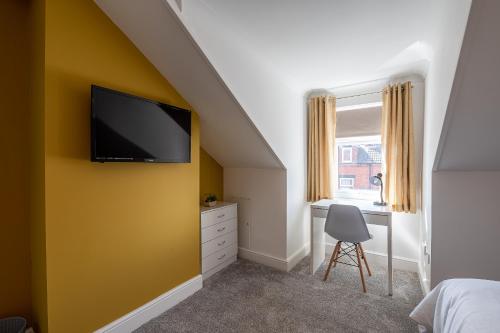 Kingsway Property Accommodation image 3 Kingsway Property image three