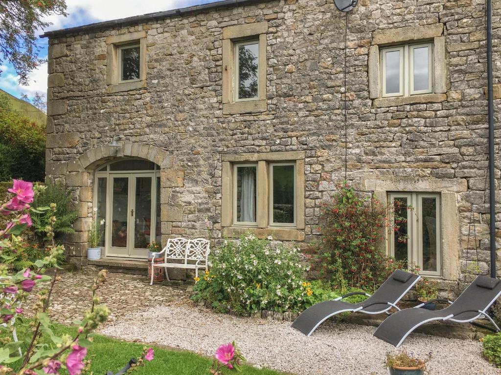 Litton Hall Barn Cottage Accommodation image 1 Litton Hall Barn Cottage image one