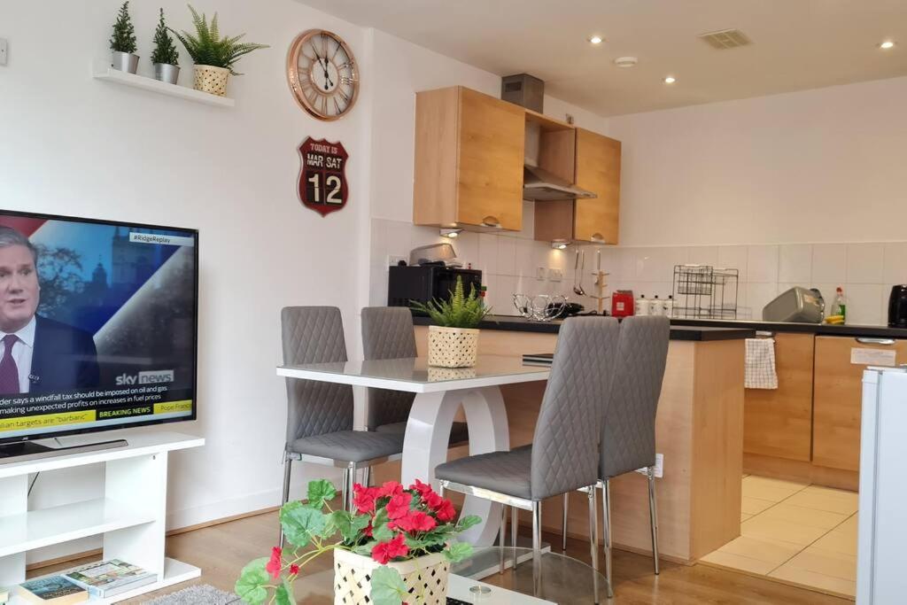 Piquancy Apartments - Sheffield City Centre Accommodation image 1 Piquancy Apartments - Sheffield City Centre image one