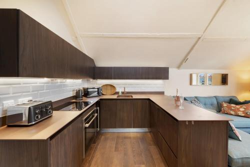 Pass the Keys Luxury apartment 5 Chiltern Place Malton centre Accommodation image 3 Pass the Keys Luxury apartment 5 Chiltern Place Malton centre image three