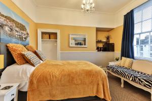 Glenholme Guest House - Room Only Accommodation image 2 Glenholme Guest House - Room Only image two