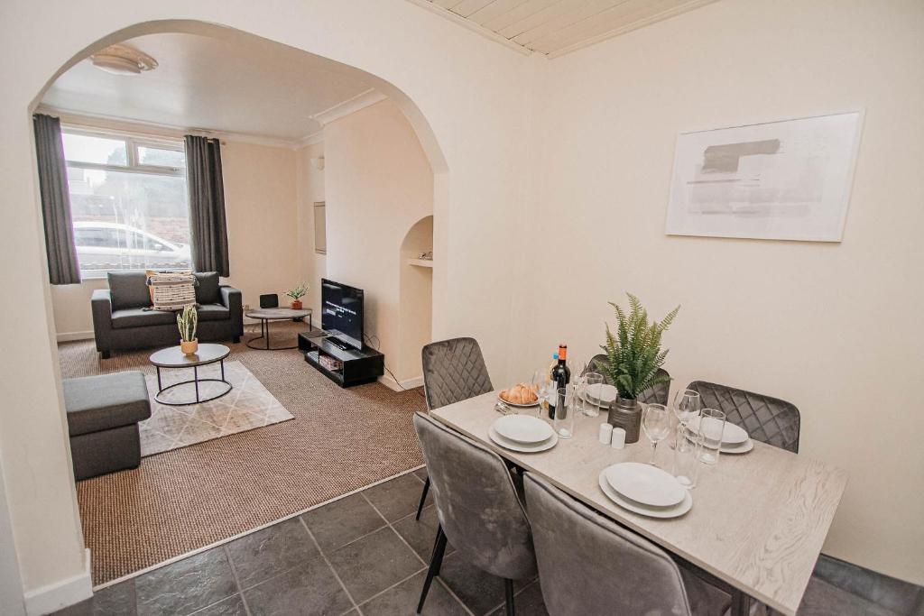 K Suites - Arthur Street Doncaster Accommodation image 1 K Suites - Arthur Street Doncaster image one