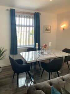 Picture of Modern 3 bedroom Luxury Home with Private Drive