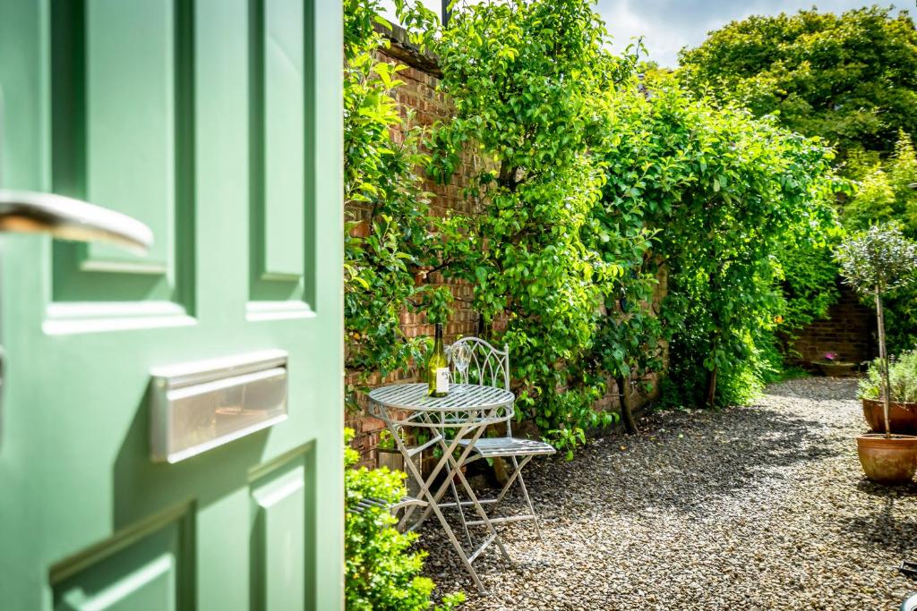 Moatside Gate Accommodation image 1 Moatside Gate image one
