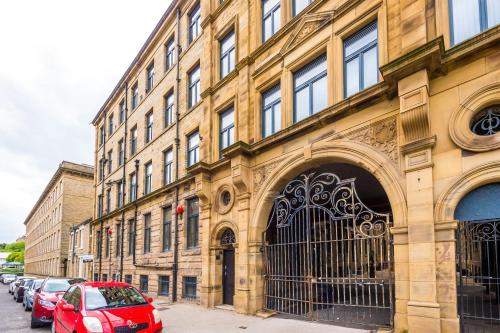 Stylish one bedroom apartment in Bradford - sleeps 4 Accommodation image 3 Stylish one bedroom apartment in Bradford - sleeps 4 image three