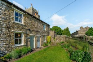 Askrigg Page image 1 Picture of Lavender Cottage