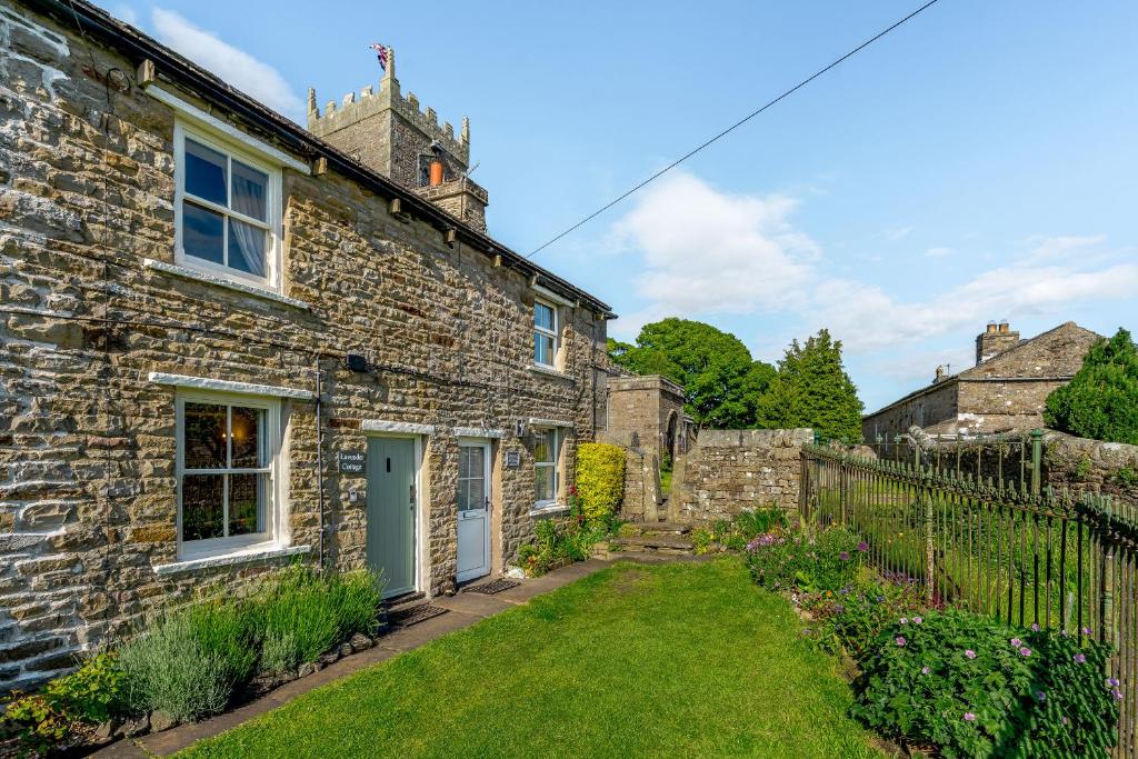 Lavender Cottage, Leyburn Accommodation image 1 Lavender Cottage, Leyburn image one