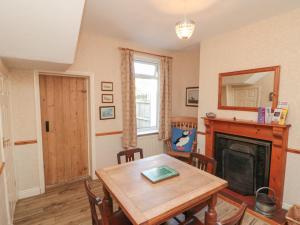 Puffin House, Filey Accommodation image 2 Puffin House, Filey image two
