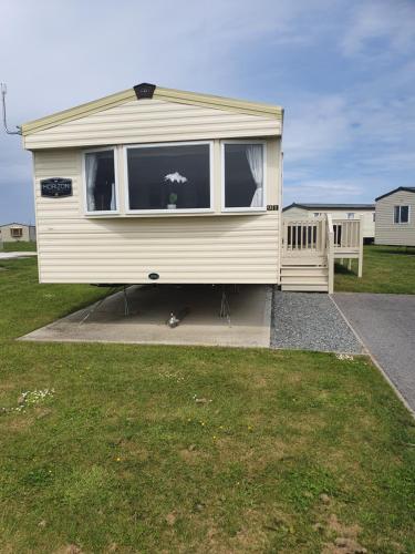 Lp caravans Sand le mere holiday park Accommodation image 3 Lp caravans Sand le mere holiday park image three