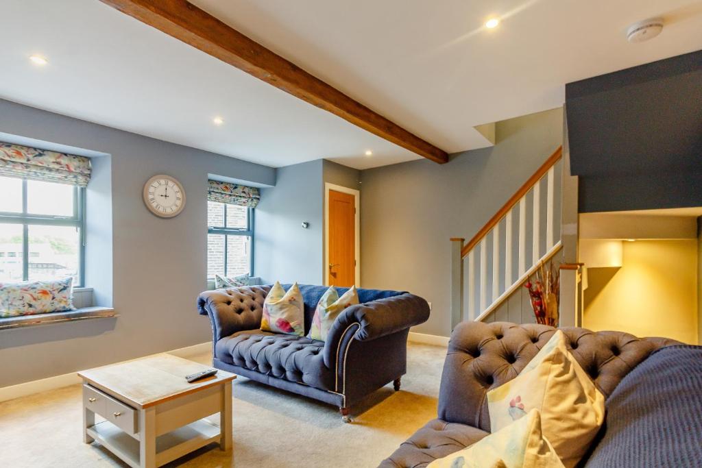 Rotcher Cottage, Holmfirth Accommodation image 1 Rotcher Cottage, Holmfirth image one