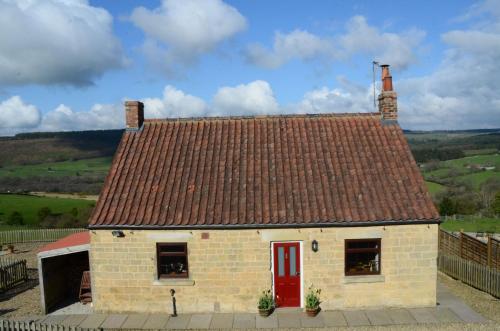 Threp'nybit Cottage Accommodation image 3 Threp'nybit Cottage image three