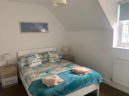 Dream Weaver 2 Bedroomed cottage on The Bay, Filey with on-site gym and swimming pool Accommodation image 3 Dream Weaver 2 Bedroomed cottage on The Bay, Filey with on-site gym and swimming pool image three