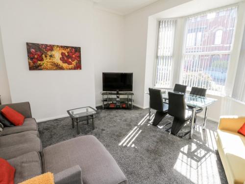 Apartment 1 Accommodation image 3 Image name 367095571 the 1 image from the post Apartment 1 in Yorkshire.com.