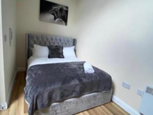 Roundhay Apartments image two