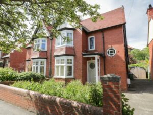 Holiday Cottages in Scarborough Page image 15 Picture of 12 Holbeck Avenue
