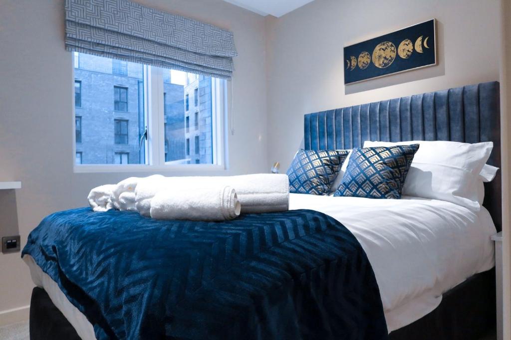 City Centre Luxury studio apartment suite with garden view Accommodation image 1 City Centre Luxury studio apartment suite with garden view image one