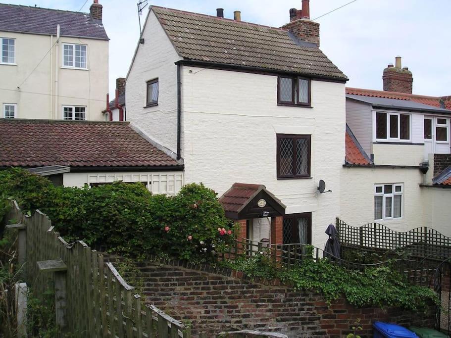 Picture of Award winning pet friendly paddock cottage