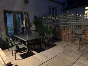 Award winning pet friendly paddock cottage Accommodation image 2 Award winning pet friendly paddock cottage image two