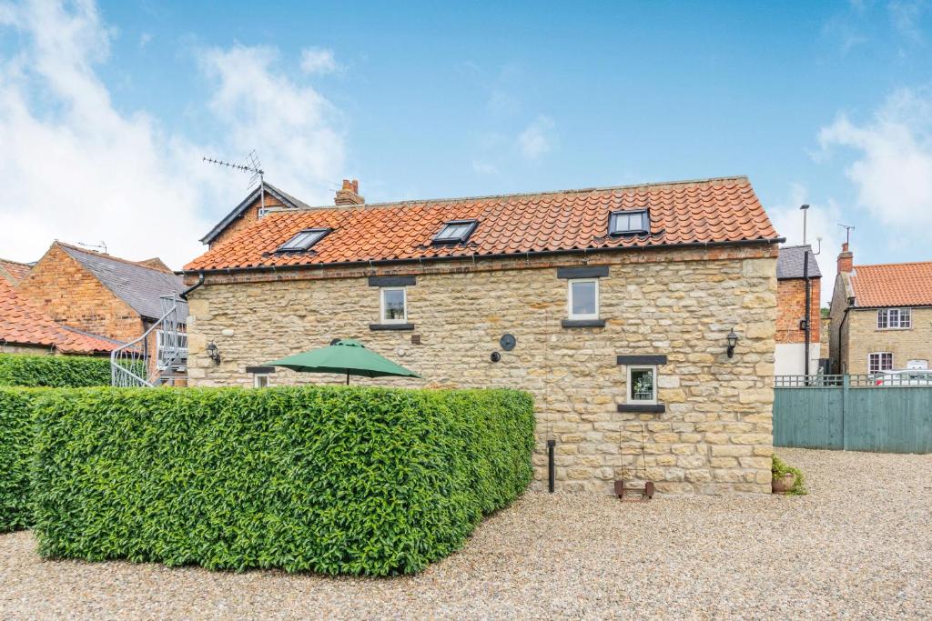 Upstairs Downstairs Cottage image one