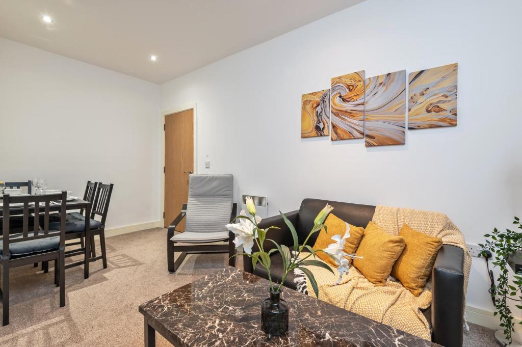 Modern 2 Bedroom luxury Apartment Accommodation image 1 Modern 2 Bedroom luxury Apartment image one