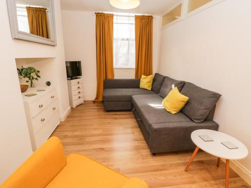 West Cliff Apartment Accommodation image 3 West Cliff Apartment image three