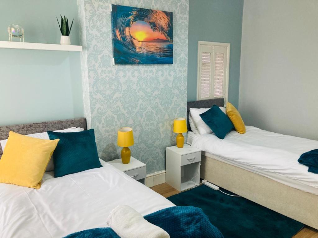 HILLTOP PLACE SUITES near MEADOWHALL image one