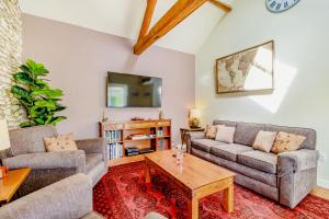 Cow Byre Cottage, Scarborough image two