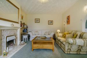 Hawthorn House image two