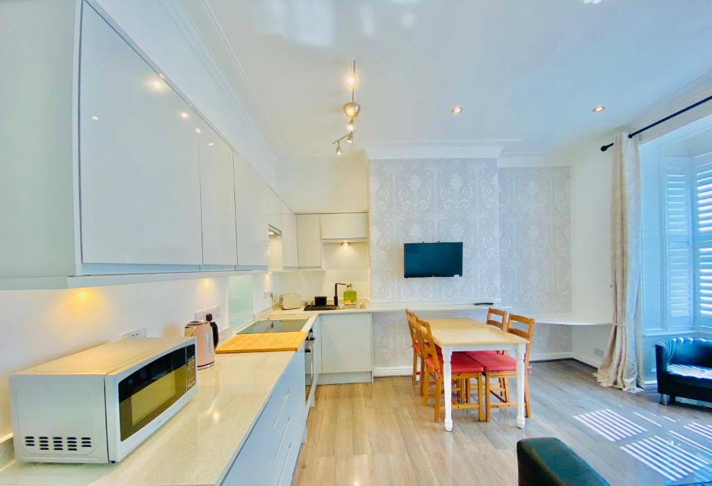 York City Center Apartments with Free Private Parking Accommodation image 1 York City Center Apartments with Free Private Parking image one