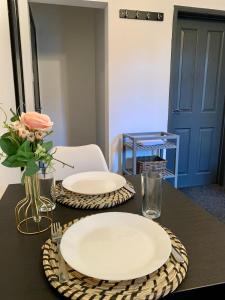 Lovely 1 bedroom, 4 guests service apartment Accommodation image 2 Lovely 1 bedroom, 4 guests service apartment image two