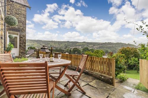Swift Cottage, Harrogate Accommodation image 3 Swift Cottage, Harrogate image three