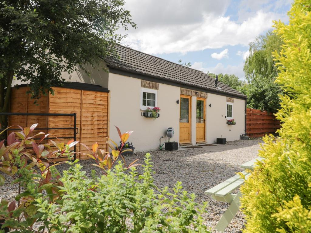 Farrier's Lodge image one