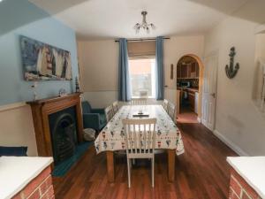 Smoked Kipper Cottage Accommodation image 2 Smoked Kipper Cottage image two