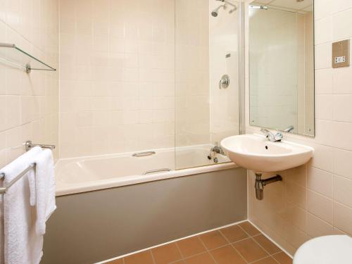Mercure Hull Grange Park Hotel Accommodation image 2 a Hotel in Hull