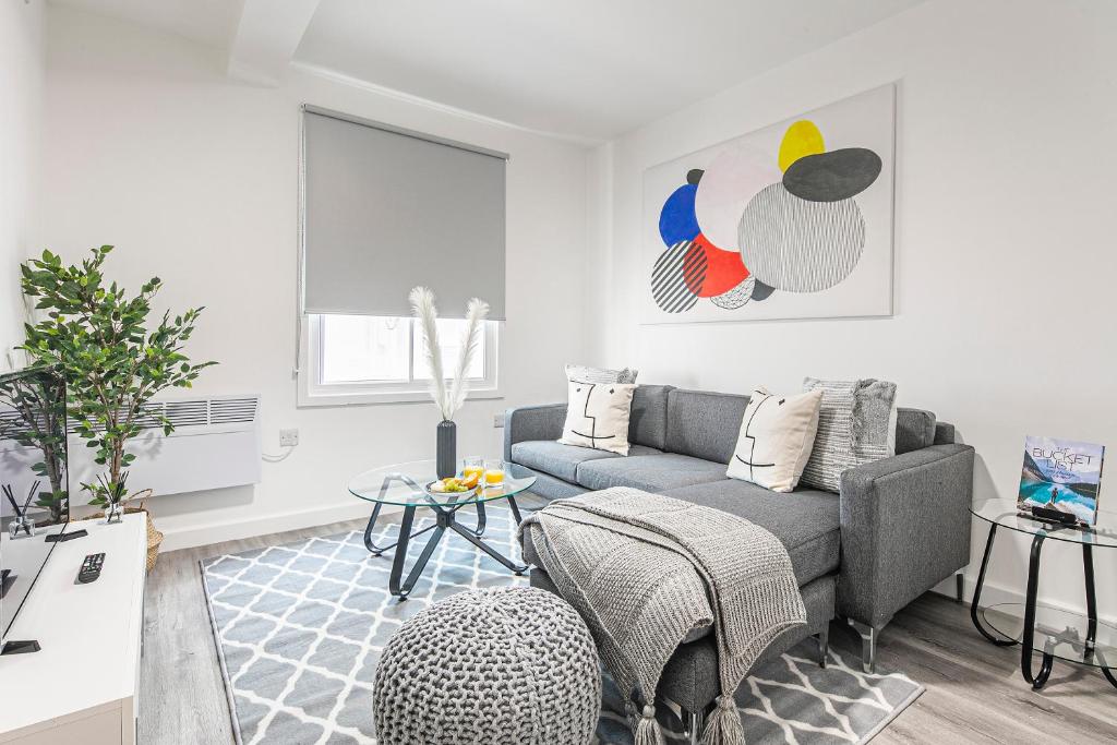 Phoenix court By Resify image one
