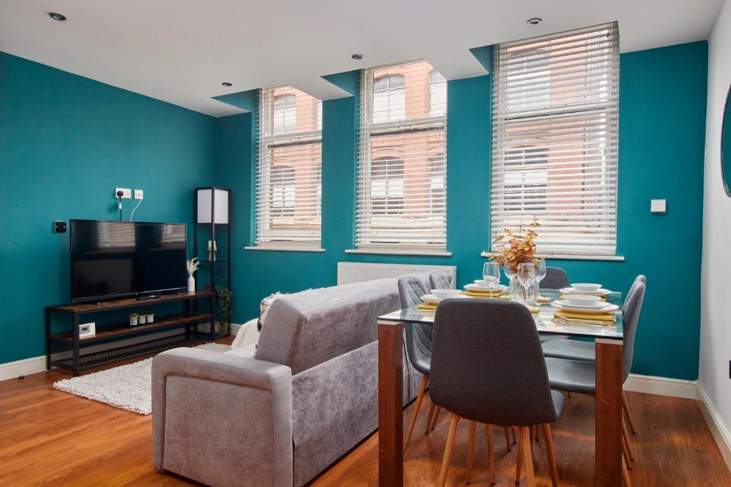 Spacious City Centre 3 Bedroom, 3 Bathroom Accommodation image 1 Spacious City Centre 3 Bedroom, 3 Bathroom image one